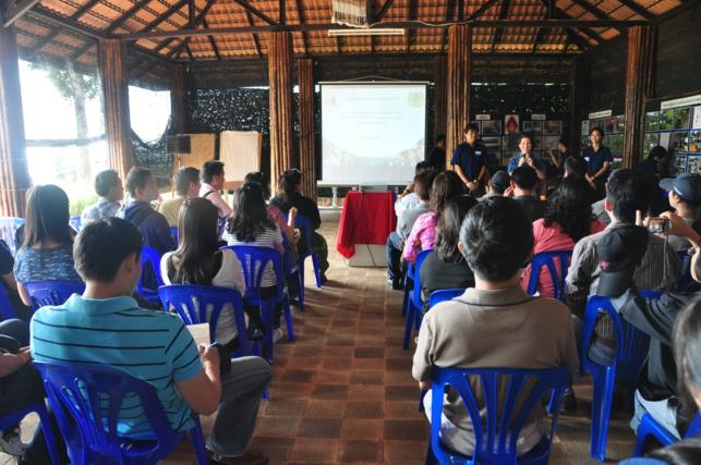 Executive MBAs visit Doi Tung Development Project